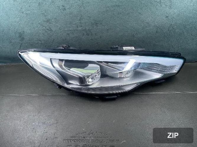 Kia K9 2013 — фара правая