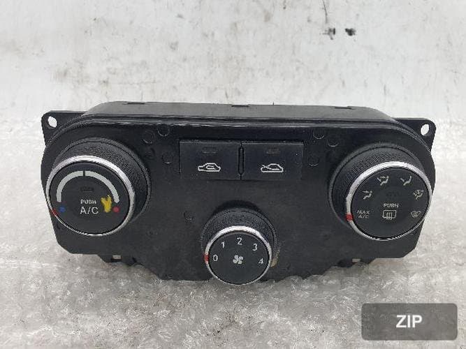 Hyundai Tuscani 2007 — блок управления климат-контролем 97250-2CXXX