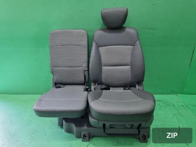 Hyundai Grand Starex 2011 — сиденье 1