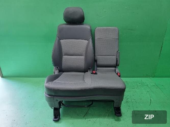 Hyundai Grand Starex 2011 — сиденье заднее левое