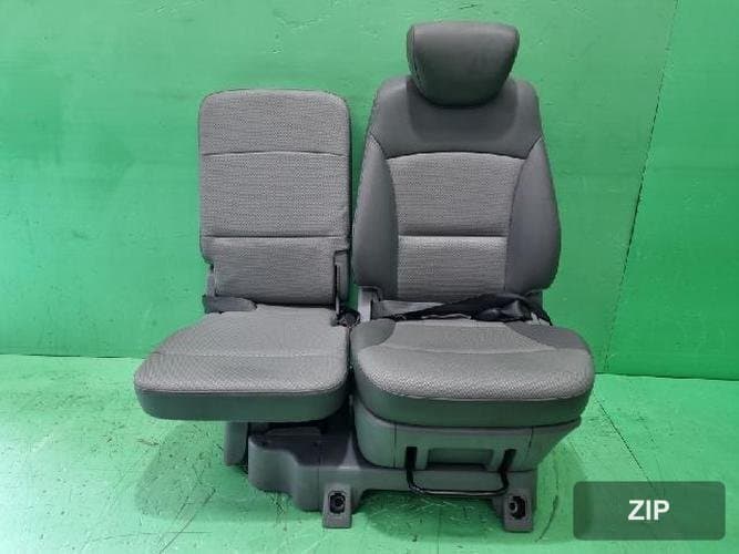 Hyundai Grandstarex 2011 — сиденье 3 (третье место)