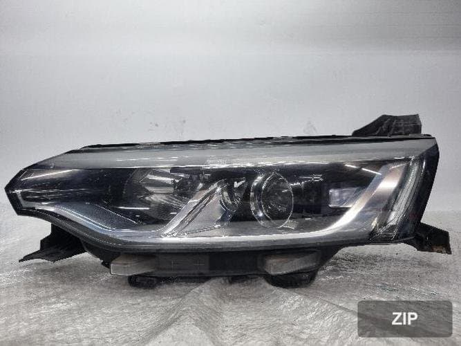 Renault SM6 2019 — фара левая 260609307R