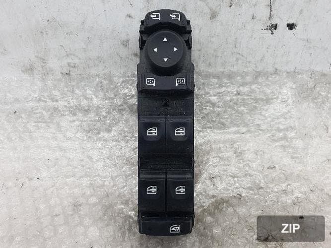 Renault SM5 2014 — переключатель стеклоподъёмника водителя 80961 1518R 4
