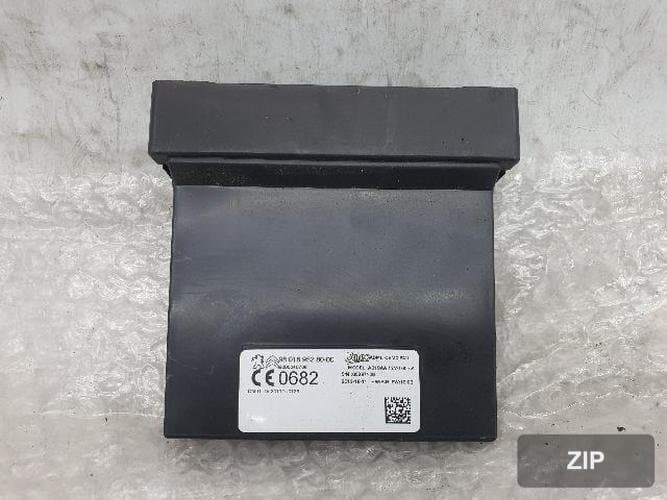 Citroën C4 2014 — модуль BCM (ETACS) 9801695280-00