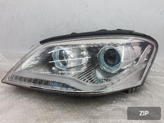 KG Mobility Chairman 2012 — фара левая (HID) ZAM92-155000