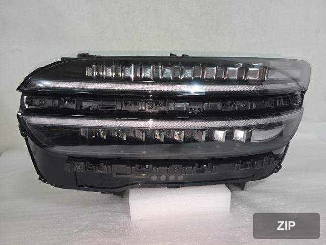 Genesis GV70 2024 — фара левая (LED) 92101 AR610