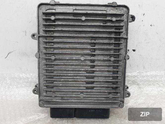 Mercedes-Benz E-класс W212 2015 — блок управления двигателем ECU A2769004600