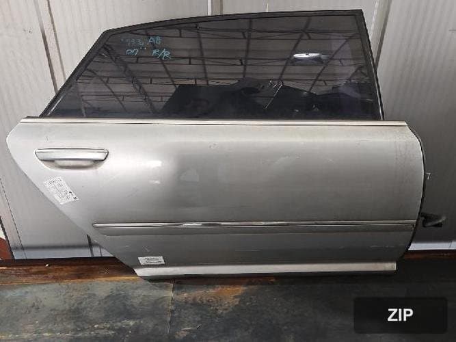 Audi A8 2007 — дверь задняя правая