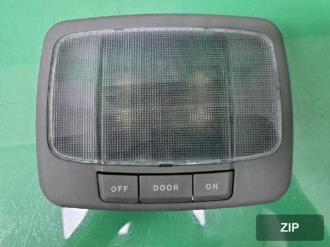 Hyundai Terracan 2004 — салонный светильник