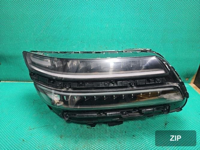 Genesis GV80 2022 — фара правая LED