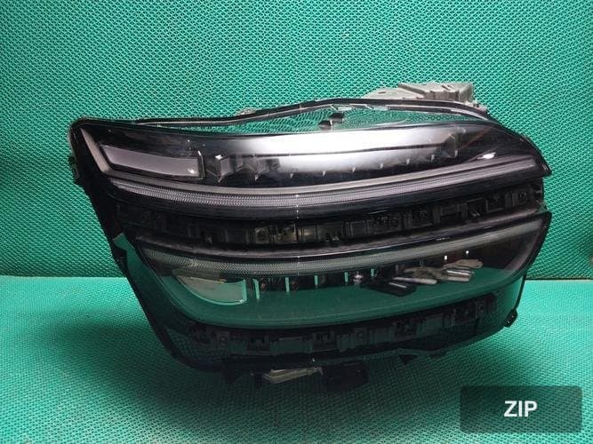Genesis GV70 2024 — фара правая LED 92102AR 2