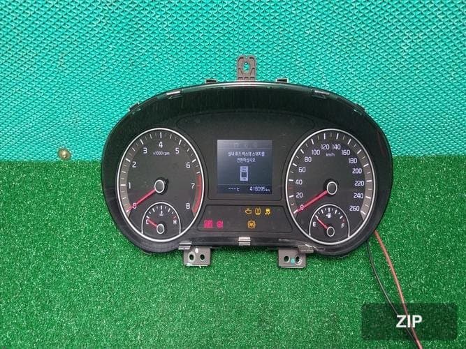 Kia K5 2019 — панель приборов 94023D4110