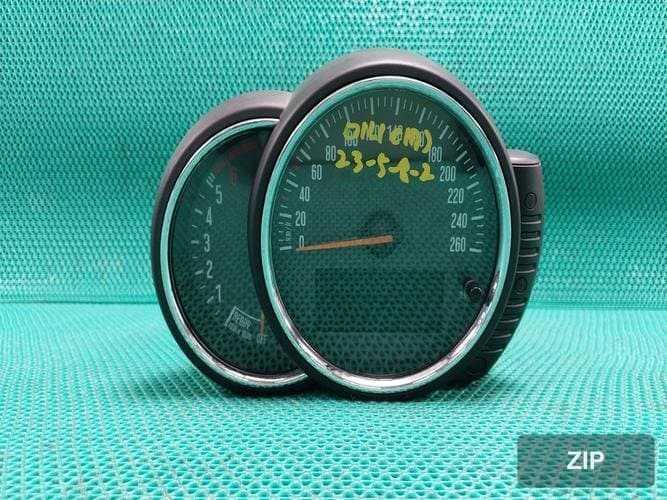 Mini Cooper 2017 — приборная панель 683079401