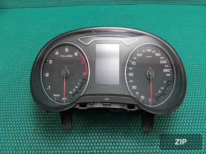 Audi A3 2020 — панель приборов 8V0920750A