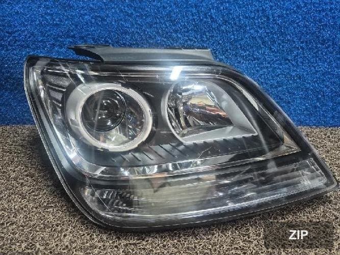 Kia Mohave 2014 — фара передняя правая HID