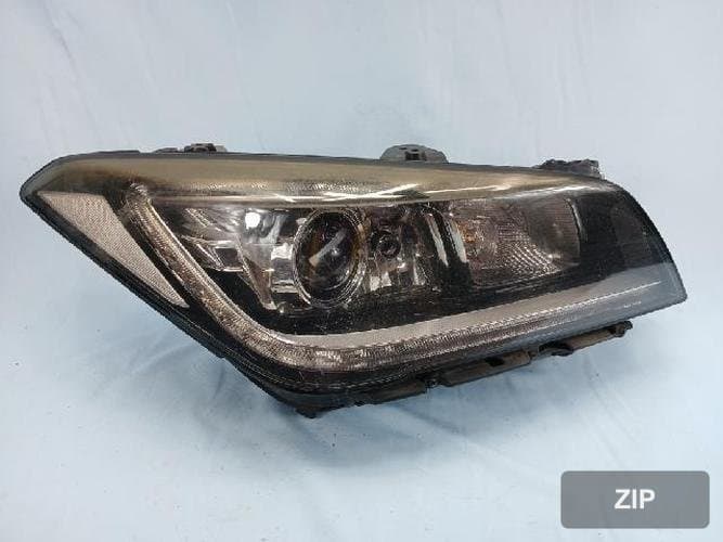 Hyundai Genesis 2015 — фара правая HID