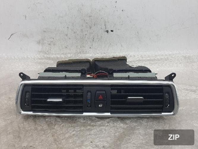 BMW 5 Series 2014 — центральный дефлектор обдува F49142584-10
