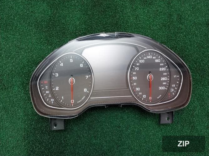 Audi A8 2012 — приборная панель 4H0920830J