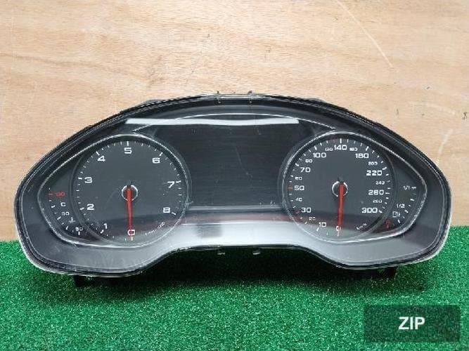 Audi A8 2012 — приборная панель 4H0920830J