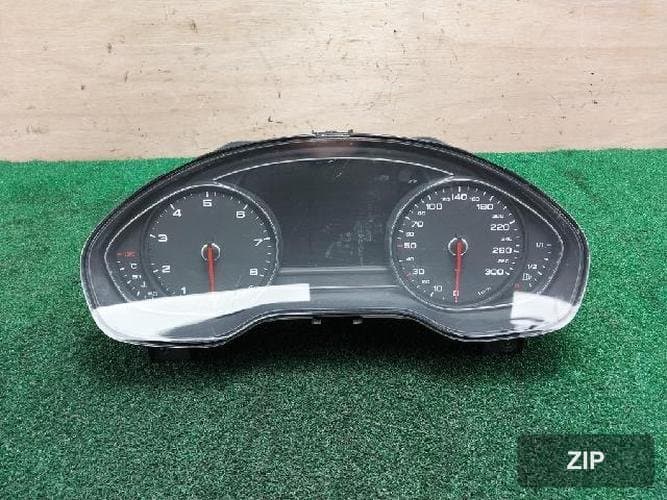 Audi A8 2012 — панель приборов 4H0920900 G