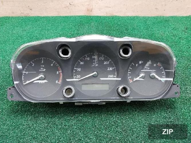 Jaguar XJ 2009 — панель приборов 5W9310849KE