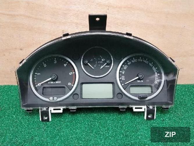 Land Rover Freelander 2011 — щиток приборов BH5210849FE