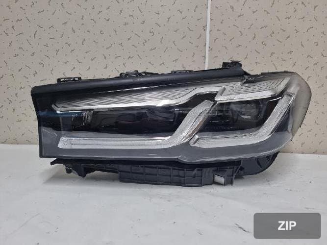 BMW 5-Series 2022 — фара левая 63115A388C7