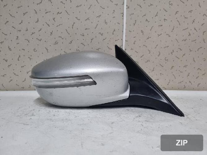 Hyundai Genesis 2011 — боковое зеркало правое 87620-3M 1