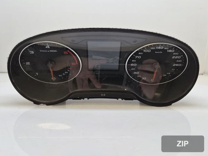 Audi A3 2014 — панель приборов 8V0920860M