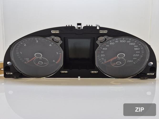 Volkswagen CC 2008 — приборная панель 3C8920870C