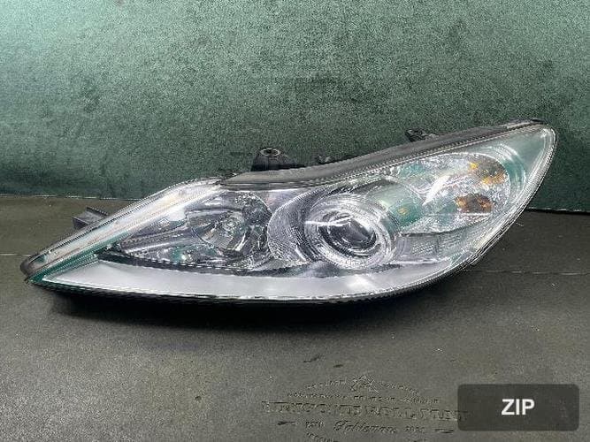 Hyundai Genesis 2008 — фара левая HID