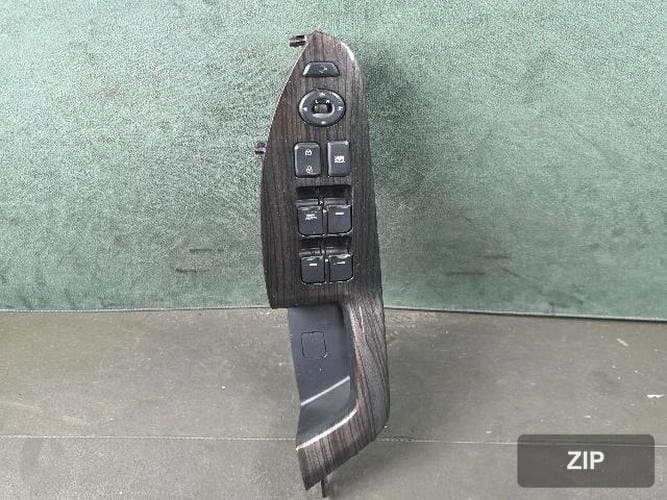 Kia K5 2012 — переключатель стеклоподъёмника 93570-2T010