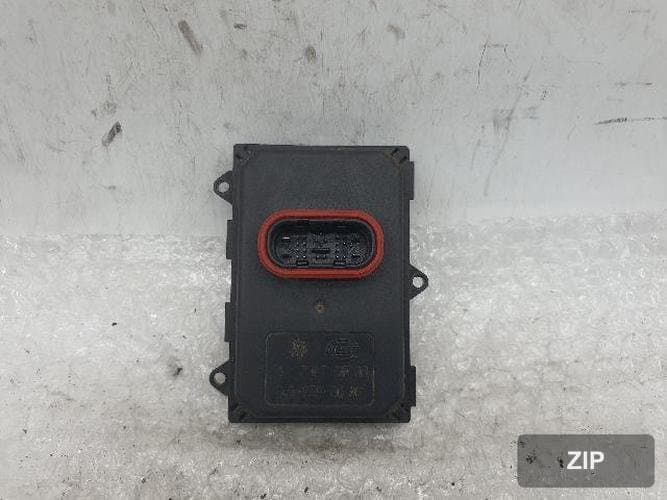 Volkswagen Jetta 2015 — балластный модуль HID 5N0 941 329