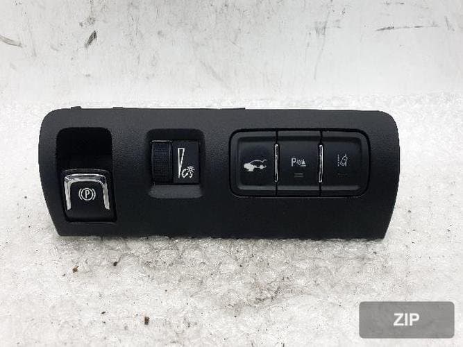 GM Daewoo Impala 2016 — панель переключателей