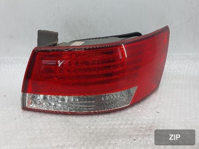 Hyundai Sonata 2008 — фонарь задний правый (комбинированный) 92402-3K0