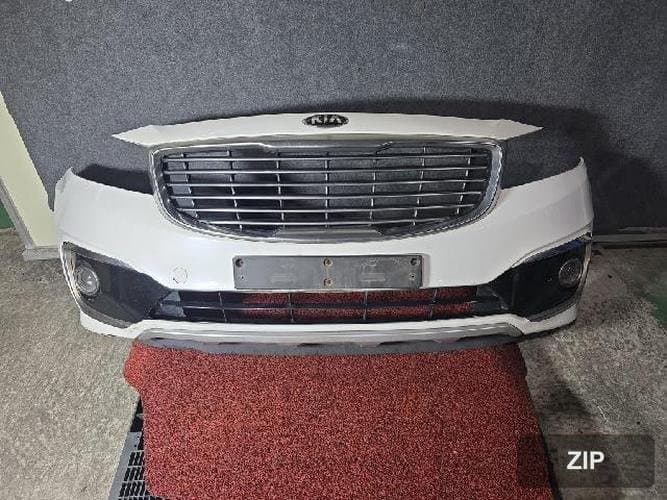 Kia Carnival 2015 — передний бампер