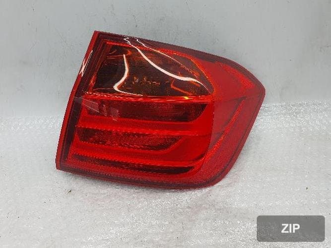BMW 3 Series 2013 — фонарь задний (комбинированный) правый