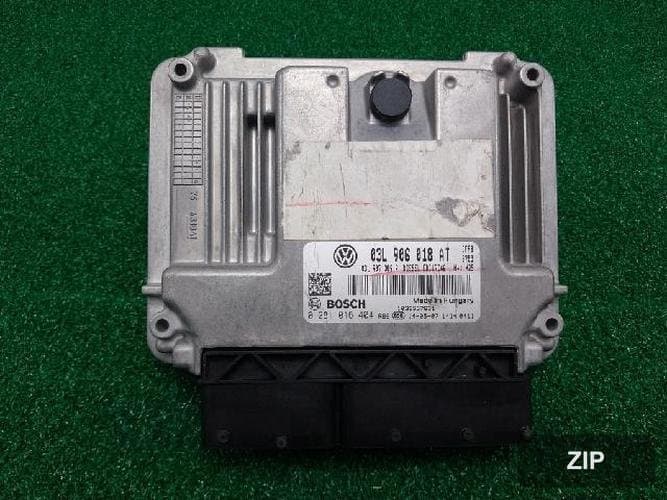 Блок управления ECU 03L 906 018 AT 10