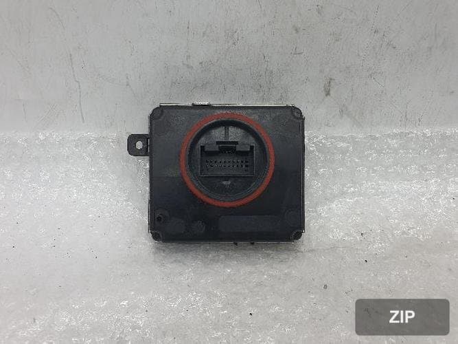 Audi A6 2015 — балласт HID фары 4G0 907 697 F