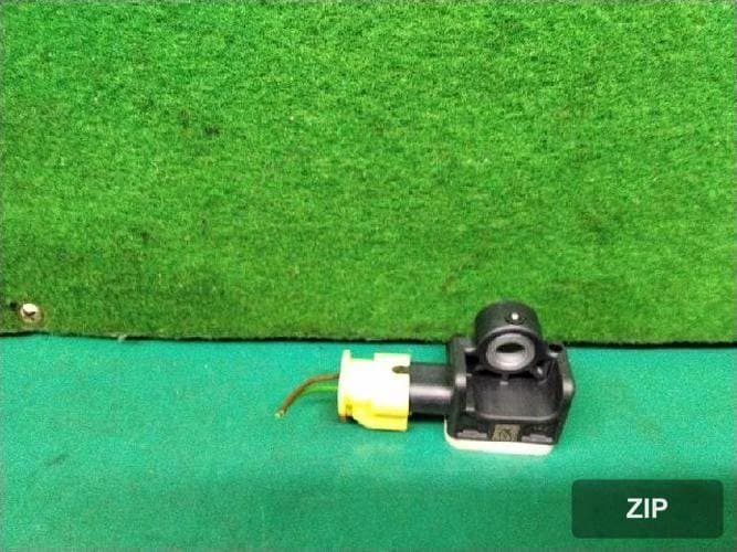 Audi A6 2012 — датчик 4H0959643
