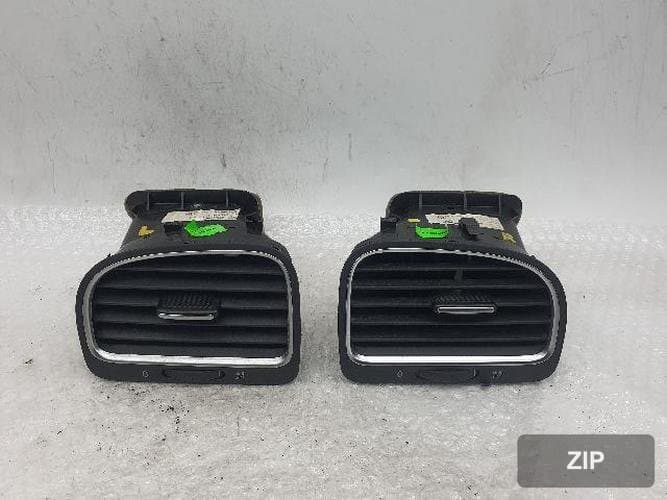 Volkswagen Golf 2013 — дефлектор воздуховода 5K0 819 704 K
