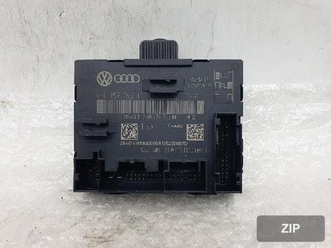 Audi Q7 2014 — модуль управления дверью 4F0 959 793 T