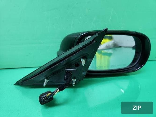 Боковое зеркало правое
