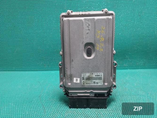 Блок управления двигателем (ECU)