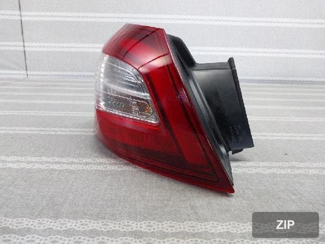 Peugeot 308 2014 — фонарь задний левый (комбинированный)