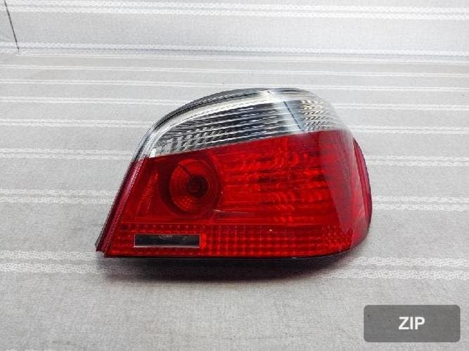 BMW 5-серия 2006 — фонарь задний комбинированный правый (пассажирский) 2