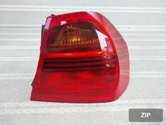 BMW 3 Series 2007 — комбинированный фонарь задний правый (пассажирский)