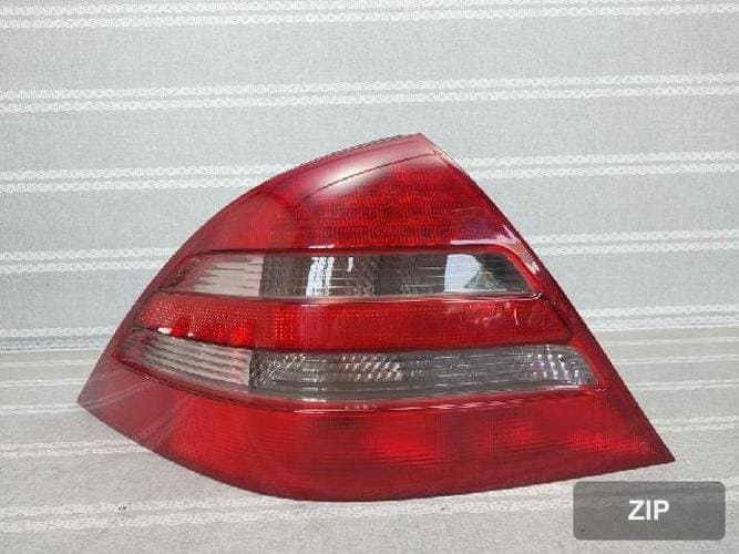 Mercedes-Benz S-Class 2003 — комбинированный фонарь задний левый (водительский) A215 820 01 64