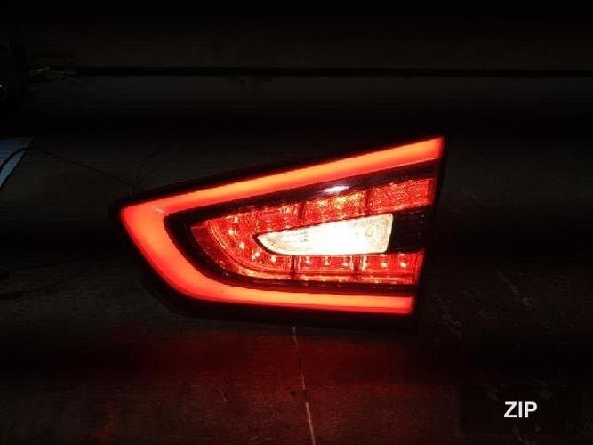 Kia K7 2015 — фонарь задний правый внутренний 92406-E8000