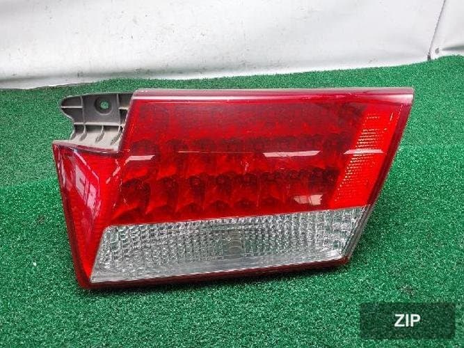 Hyundai Grandeur 2006 — задний фонарь (крышка багажника) №2